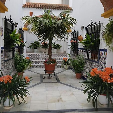 Apartamentos Los Arcos El Bosque Esterno foto