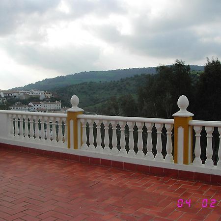 Apartamentos Los Arcos El Bosque Esterno foto